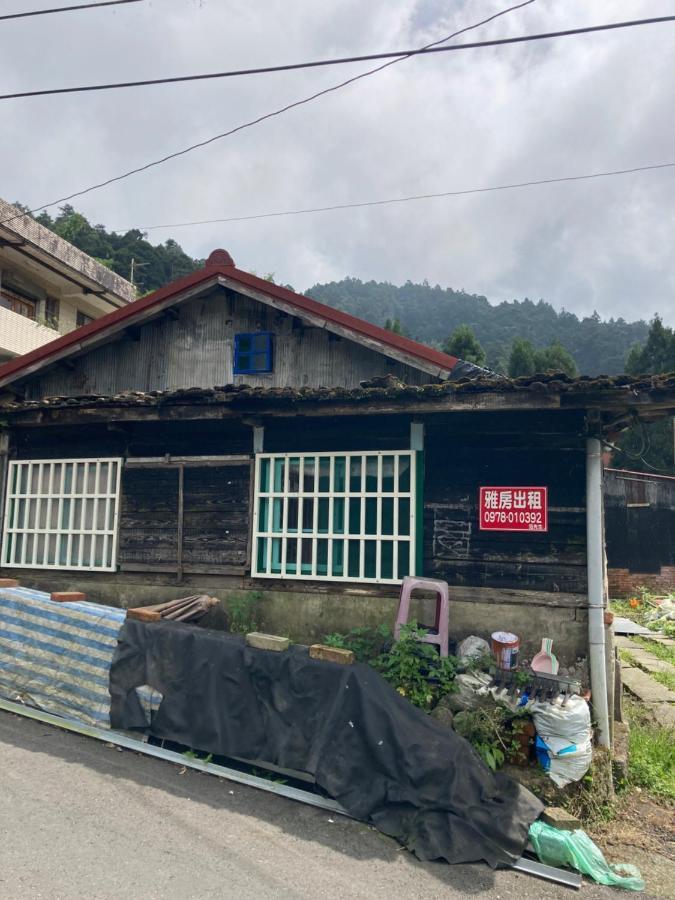老老街 誠君民宿 Fenchihu Esterno foto