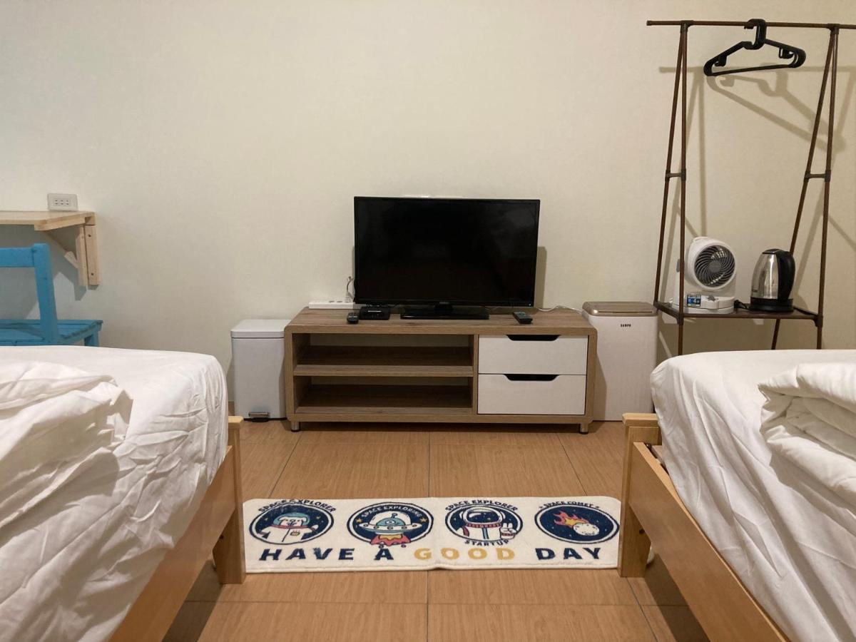 老老街 誠君民宿 Fenchihu Esterno foto