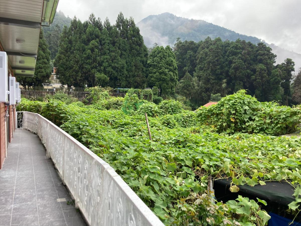 老老街 誠君民宿 Fenchihu Esterno foto